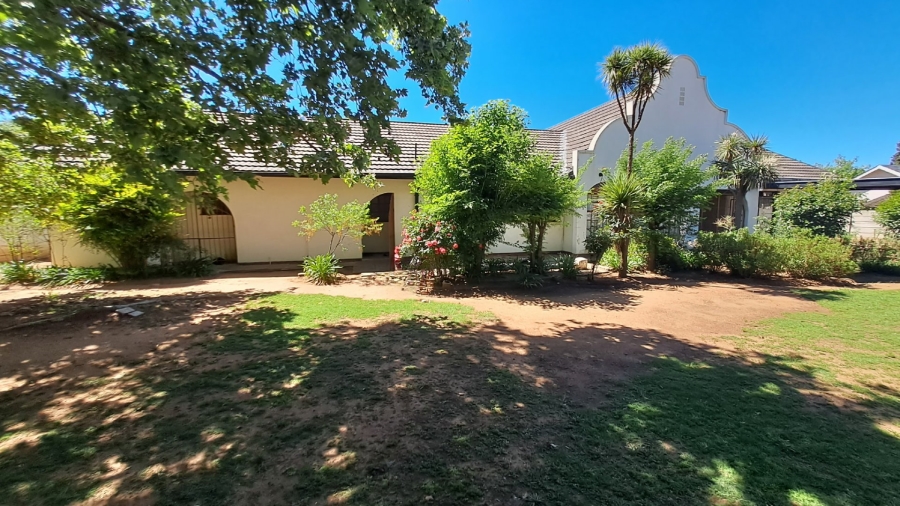 10 Bedroom Property for Sale in Universitas Free State